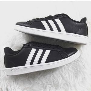 Adidas Cloudfoam Leather Sneaker (Size 10)